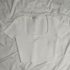 Aritzia White Ribbed Crop Top